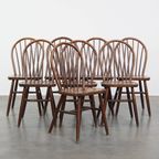 Set Van 8 Vintage Houten Windsor Spijlen Stoelen In Engelse Stijl Uit De Jaren ’70 thumbnail 2