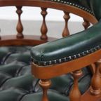 Stijlvolle Functionele Rundleren En Houten Donkergroene Chesterfield Bureaustoel Op Wieltjes thumbnail 11