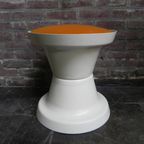Vintage Kruk Met Oranje Zitting thumbnail 2