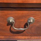 Sidetable Mahoniehout thumbnail 5