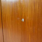 Grote Vintage 5-deurs Teak Kledingkast Italiaanse Stijl Jaren 60 thumbnail 7