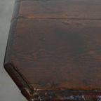 Unieke Antieke Side Table/ Dresser Uit Begin 18e Eeuw Met Een Onvoorstelbaar Patina thumbnail 8
