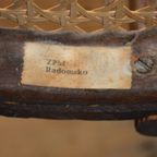 2 Oude Stoeltjes Hout Met Webbing thumbnail 9