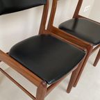 Vintage Houten Stoelen Met Zwart Skai Leer thumbnail 5