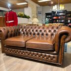 Engelse Chesterfield 2 Zits Bank In Antiek Bruin Leer Winchester thumbnail 3