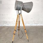 Industriële Lamp Op Statief thumbnail 11