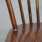 Set Van 2 Vintage Houten Spijlen Windsor Stoelen Uit De Jaren ’70 In Engelse Stijl thumbnail 6