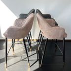 Set Van 4/6 Velvet Design Barkrukken – Luxe Kuipmodel – Zwart/groen/roze thumbnail 15