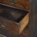 Elegante Vroeg 18e Eeuwse Antieke Engelse Ladekast/ Commode Gemaakt Van Eikenhout Met 5 Lades thumbnail 17