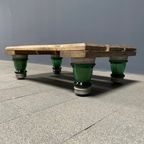 Houten Isolatoren Tafeltje Met Groen Glazen Poten thumbnail 10