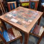 Mooie Eettafel Met 4 Bijpassende Stoelen Gemaakt Van Gerecyc thumbnail 2