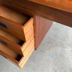 Vintage Teak Bureau Met Verlengbaar Blad Van Hmf thumbnail 7