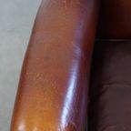Karkatervolle Vintage Schapenleren Armchair/ Fauteuil Met Warme Kleuren En Een Mooi Patina thumbnail 8