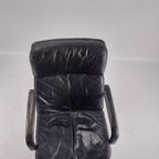 Fauteuil - Artifort F156 / Design By Geoffrey Harcourt . thumbnail 4