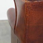 Comfortabele Engelse Stijl Schapenleren Oorfauteuil In Een Prachtige Diepe Cognac Kleur thumbnail 14
