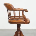Klassieke Rundleren En Houten Chesterfield Bureaustoel In Engelse Stijl, Afgewerkt Met Siernagels thumbnail 4