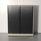 Ahrend Roldeurkast, Lichtgrijs, 144 X 120 Cm, Incl. 3 Legborden thumbnail 2