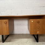 Vintage Bureau / Desk Met Zwart Stalen Frame thumbnail 13