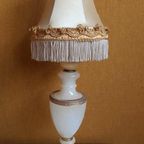 Vintage Brocante Lampje Met Satijnen Kap En Albast Voetje thumbnail 2