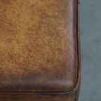 Geweldige, Uniek Grote En In Goede Staat Verkerende Hocker/ Salontafel Gemaakt Van Schapenleer thumbnail 16