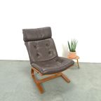 Bruin Leren Fauteuil Met Houten Onderstel Vintage Stoel thumbnail 3