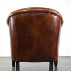 Hele Mooie Clubfauteuil Van Schapenleer Met Een Mooie Warme En Luxe Cognac Kleur thumbnail 5