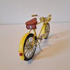 Miniatuur Fiets Beeldje Gele Fiets thumbnail 4