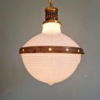 Grote Art Deco-Hanglamp In Witte Opaline En Messing, 1920 thumbnail 4