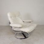 Leolux Fauteuil, Draaistoel Met Wit Lederen Bekleding, Jaren 60 thumbnail 28