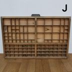 Brocante, Bruine Antieke Houten Letterbak, Wanddecoratie J thumbnail 4