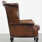 In Nette Staat Verkerende Klassieke Cognac Bruine Rundleren Chesterfield Oorfauteuil thumbnail 3