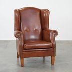 In Goede Staat Verkerende, Grote Cognac-kleurige Rundleren Oorfauteuil In Engelse Stijl thumbnail 2