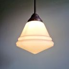 Grote Conische Art Deco Hanglamp Van Wit Opaline Glas thumbnail 3