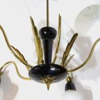 Vintage Kroonluchter In Messing En Opaline Glas, 1960s thumbnail 6