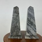 Set Van Twee Grote Obelisks thumbnail 4