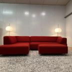 Leolux Faya Lobi Hoekbank + Hocker (rood) – Np: €8.000 thumbnail 10