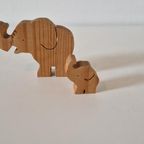 2 Olifant Beeldjes Van Grenen Hout thumbnail 2