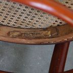 Originele Antieke Thonet Stoel Met Geweldige Kleuren En Een Rieten Zitting thumbnail 4