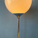 Guzzini Space Age Floor Lamp With White Acrylic Glass Shade thumbnail 5