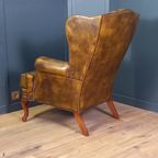 Cognackleurige Chesterfield Wingback Fauteuil (2x) thumbnail 13