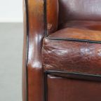 Prachtig Gekleurde, Stoere Vintage Schapenleren Fauteuil Met Een Hoge Rug En Afgewerkt Met Zwarte thumbnail 11