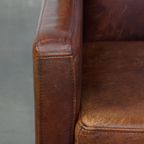 Mooie En Comfortabele Schapenleren Art Deco Design 2 Zits Bank Met Houten Details thumbnail 9