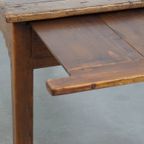 Antieke Franse Boeren Eettafel Uit De Vroege 19e Eeuw Met Twee Laden En Een Broodplank thumbnail 11