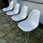 4 Vitra Eames Dsr Stoelen Wit/Verchroomd thumbnail 6