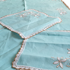 Prachtig Geborduurd Vintage Turquoise Tafelkleedje Met 3 Servetten thumbnail 4