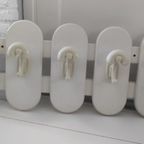 Vintage Houten Wandkapstok Wit 5 Haken Space Age thumbnail 5