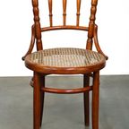 Originele Antieke Thonet Stoel Met Geweldige Kleuren En Een Rieten Zitting thumbnail 10