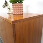 Fineer Dressoir Uit Zweden Met Wit Stalen Poten thumbnail 6