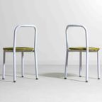 Speelse Set Van Postmoderne Eetkamerstoelen In Wit En Olijfgroen Metaal, Italië 1980S thumbnail 3