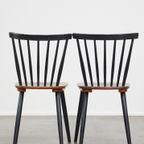 Set Van 2 Mooie Jaren ’60 Vintage Scandinavisch Design Eetkamerstoelen Met Gespijlde Rugleuningen thumbnail 4